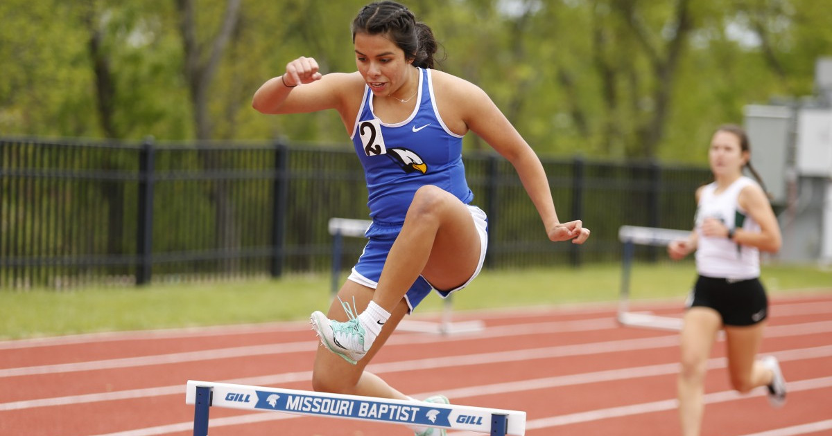 Lady Eagles Place Fourth at AMC Outdoor Championships