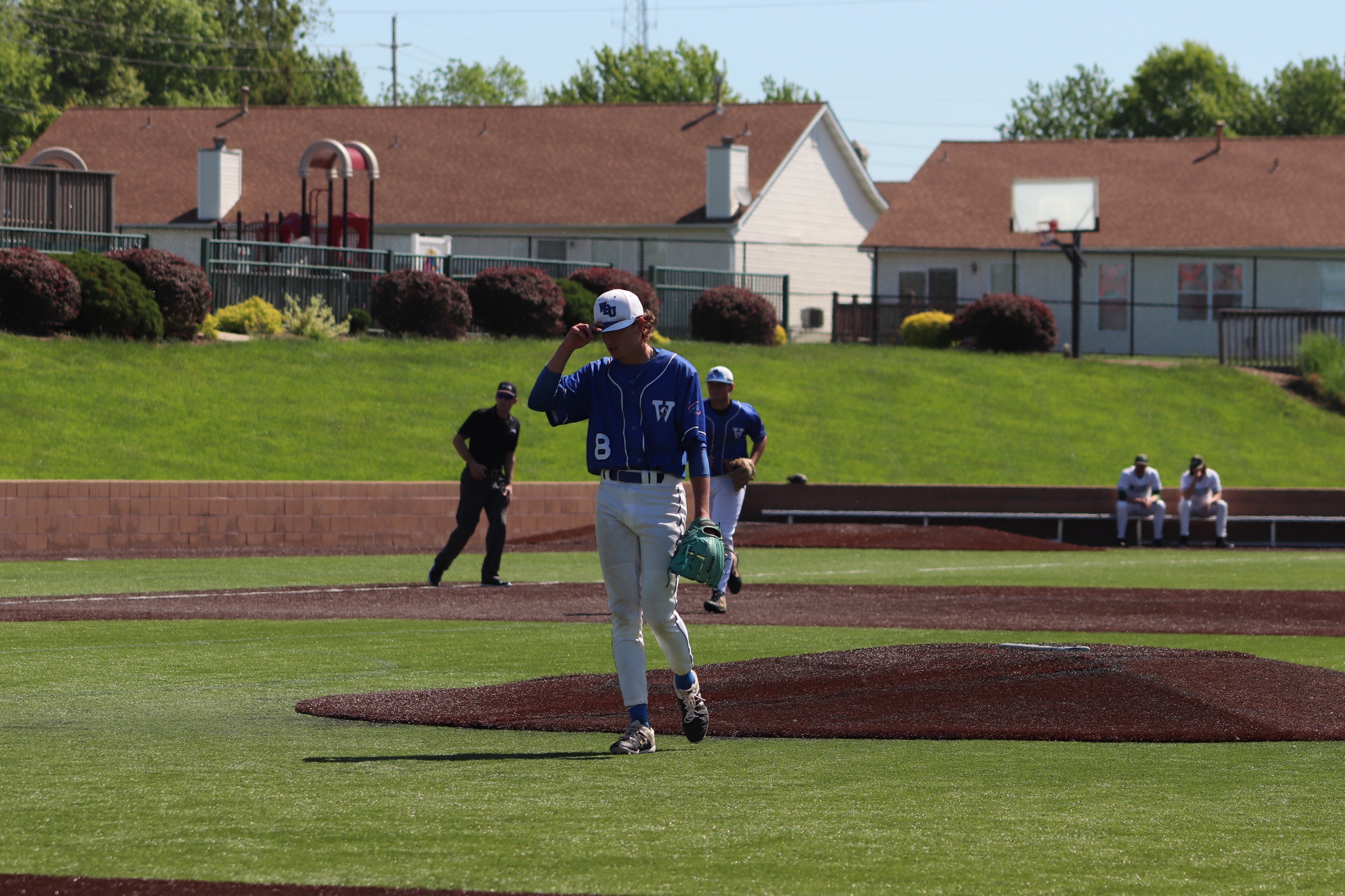 Willingham's Gem Powers Eagles to AMC Opening Round Win