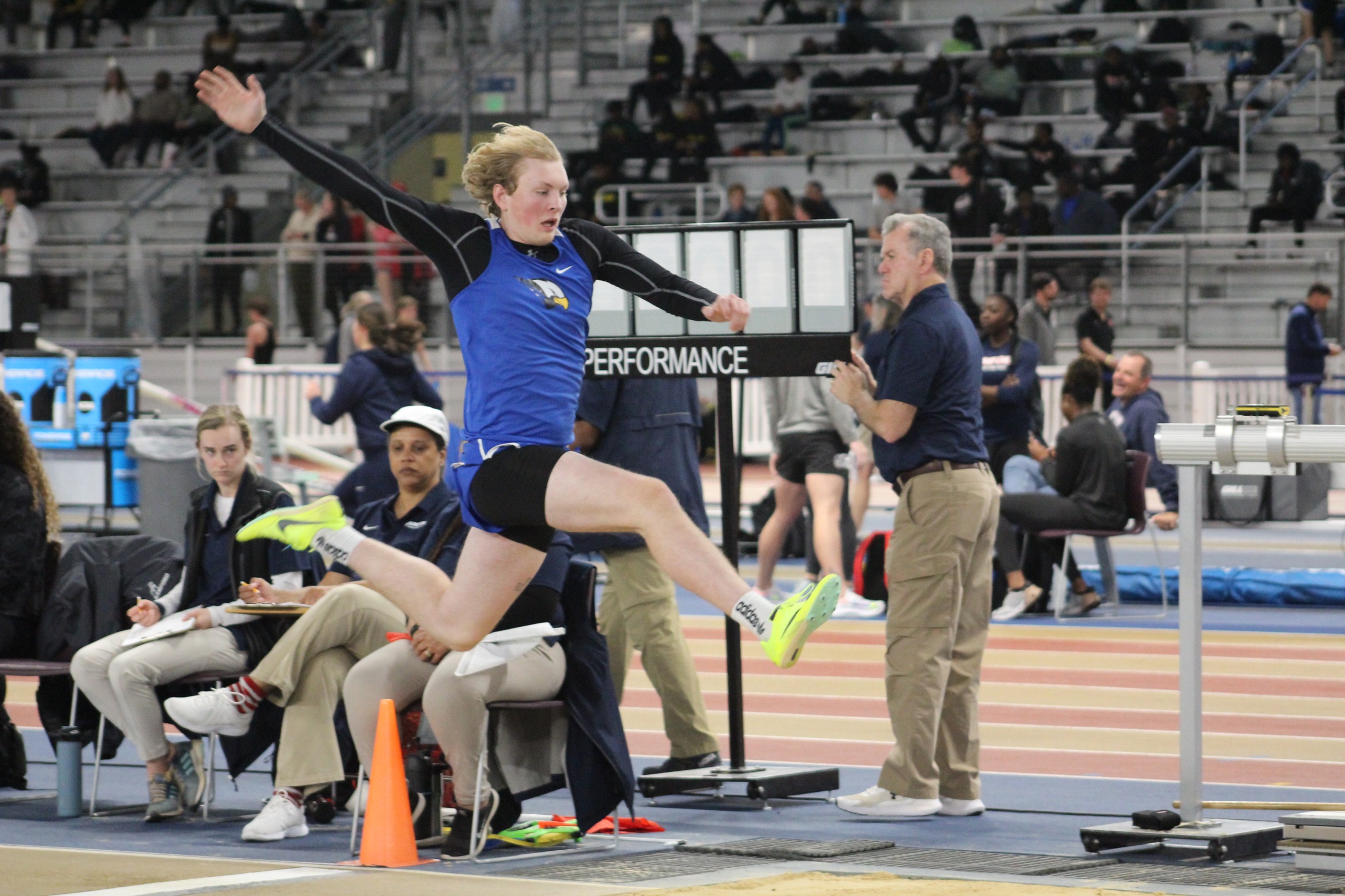 Eagles Indoor Track & Field Competes at Prin Relays