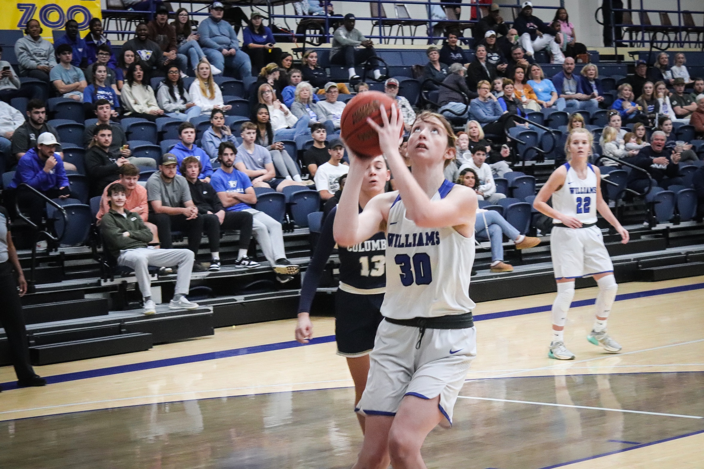 Crowe Leads Lady Eagles to Fifth Straight Win