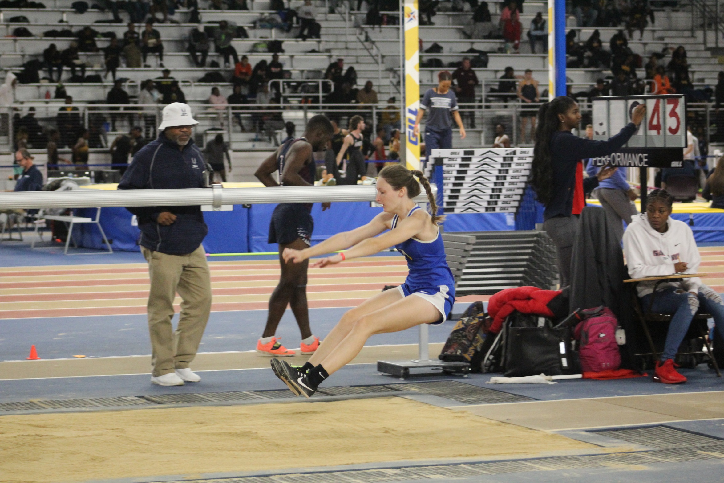 Lady Eagles Finish 5th at AMC Indoor Championships